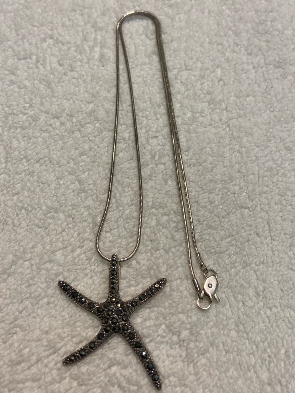 Sterling silver 925 Starfish Pendant Necklace in Dark Gunmetal with marcasites